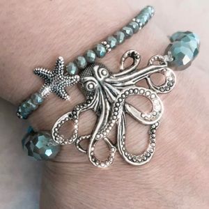 NEW Goth Spooky Octopus Gray Crystal Cuff Bracelet Set